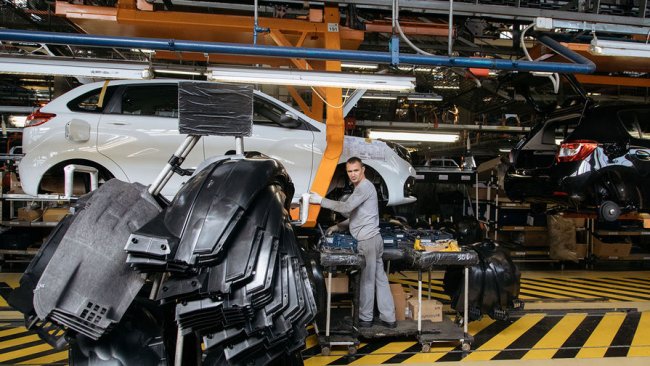 Нехватка полупроводников ударит по российскому автопрому - «Бизнес»