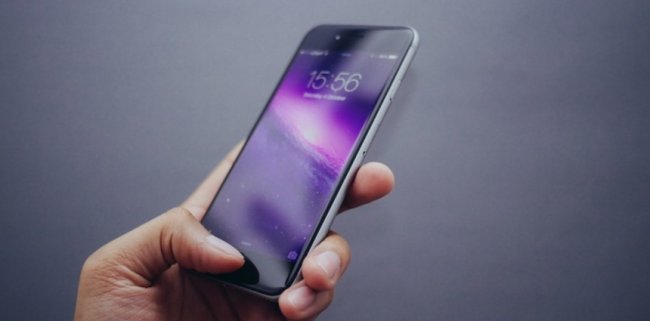 Названы опасные способы зарядки смартфона - «Компьютеры и интернет»