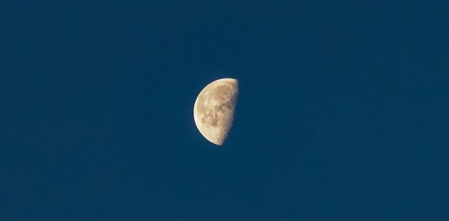 Китайский космический аппарат принес нечто неожиданное с обратной стороны Луны - Наука.