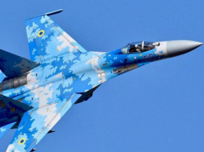 Украинский истребитель Су-27 сбили в зоне СВО
