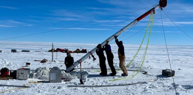 В Антарктике нашли лед с воздухом, которому 6 миллионов лет - Наука.