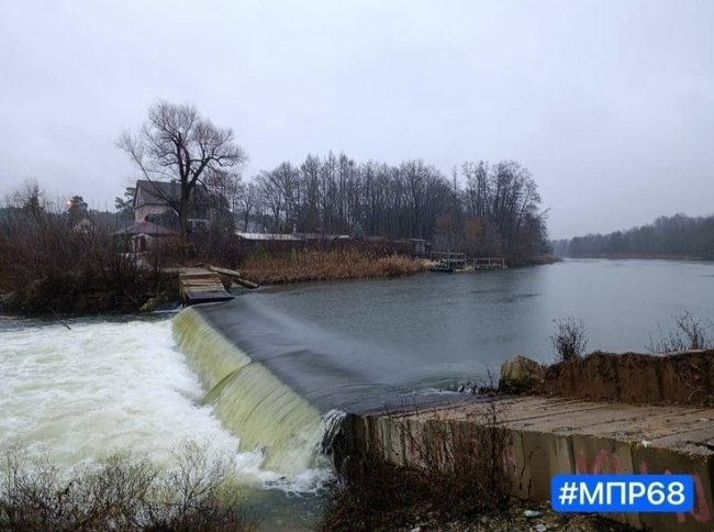 Исторический момент для Цны: начался демонтаж временной перемычки