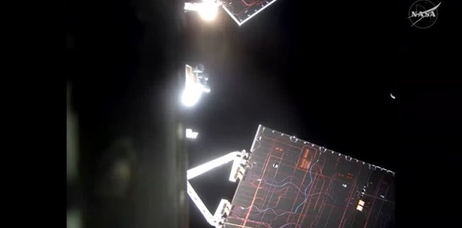 Корабль «Орион» запустил двигатели — впервые после облета Луны - Наука.