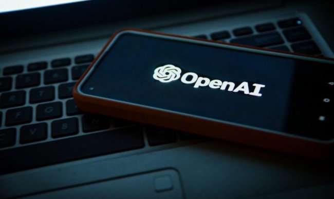 Apple подала в суд на OpenAI и обвинила компанию в незаконном использовании коммерческих секретов для разработки устройств - Интернет технологии.