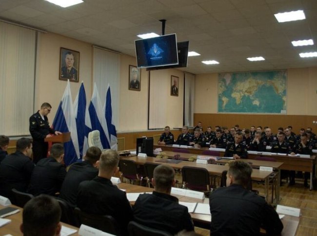 Молодых лейтенантов собрали на учения в Северном флоте
